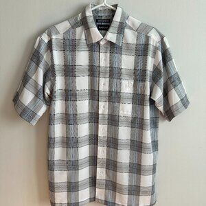 Short-sleeve shirt
